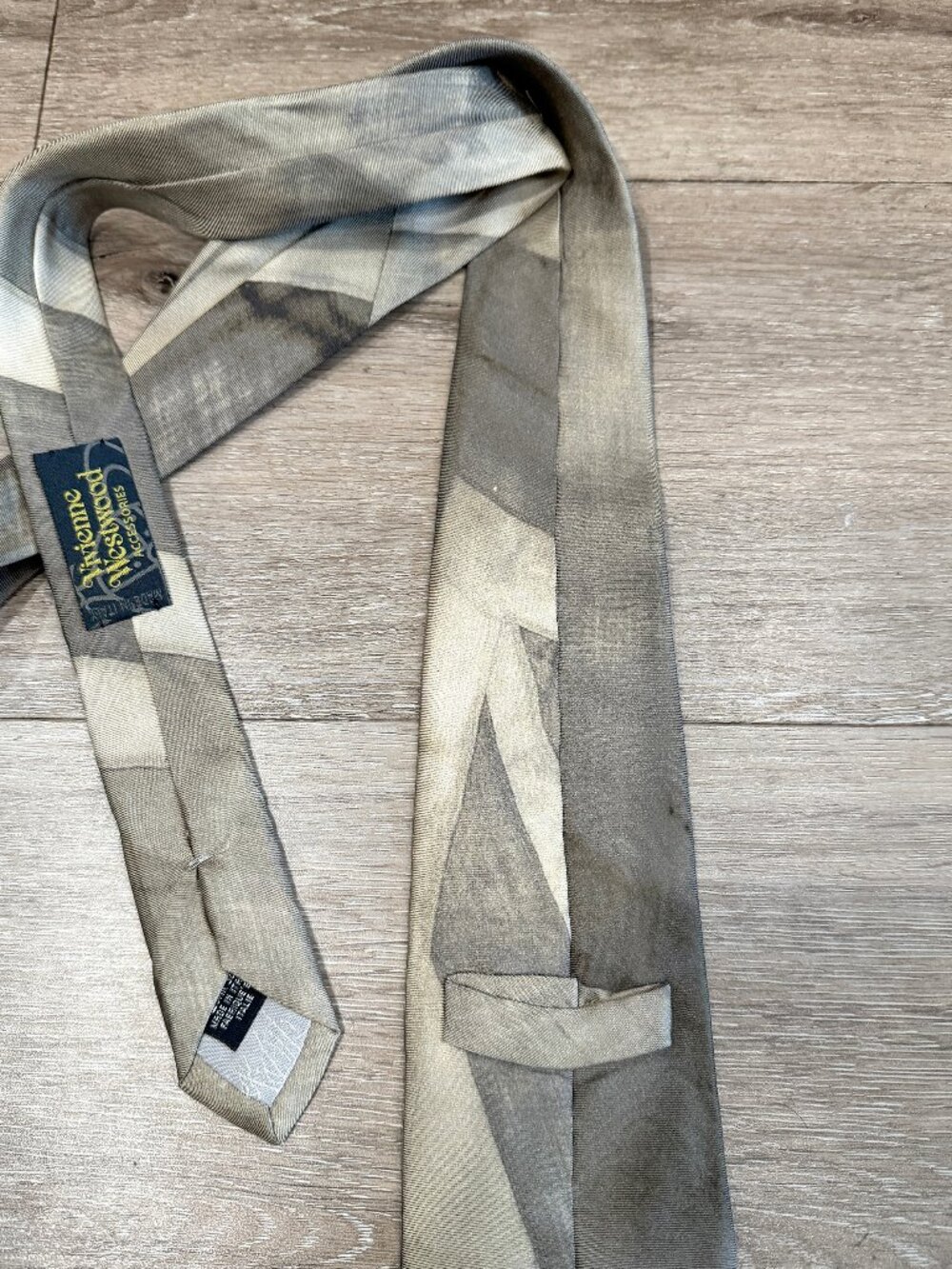 Vivienne Westwood Archive Distressed Union Jack Silk Tie, Grey Silver Italy - Picture 6 of 7